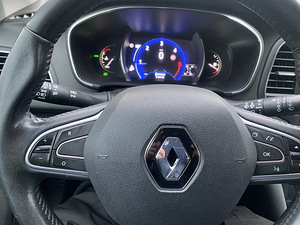 Renault Megane 260000km. Disel Automat. Reg. maks makstud. (10 foto / 14)