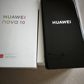 Huawei Nova 10