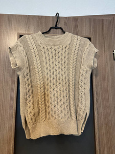 Varrukateta vest (1 foto / 4)