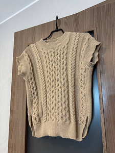 Varrukateta vest (2 foto / 4)