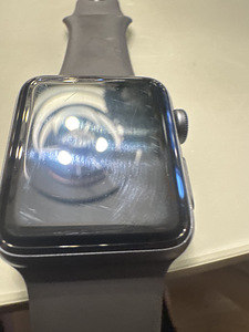 Apple kellad (2 foto / 3)