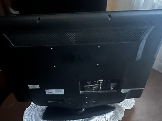 LG 2010. aasta teler “32’’ Full HD
