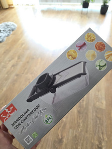 Master Cut Pro mandoliin konteineriga – nagu uus (1 foto / 5)