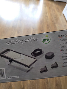 Master Cut Pro mandoliin konteineriga – nagu uus (5 foto / 5)