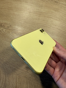 iPhone 11, Yellow, 64GB, Аккумулятор 86% (5 фото из 5)