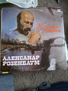 Виниловые пластинки (2 фото из 10)
