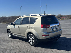 Peugeot 4007 (4 фото из 6)
