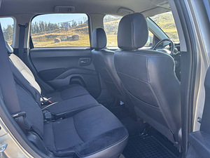 Peugeot 4007 (6 фото из 6)