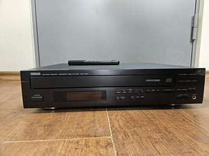 Yamaha CDC-645 Multi Compact Disc 5 CD (1 foto / 3)