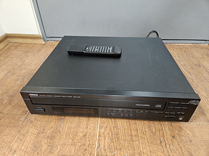 Yamaha CDC-645 Multi Compact Disc 5 CD (2 foto / 3)