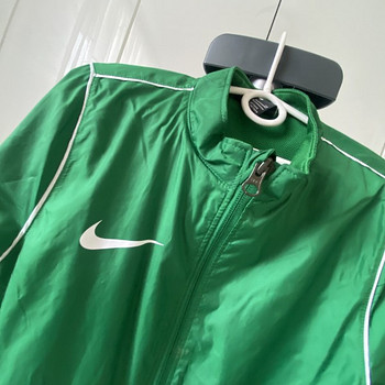 Nike tuulejope, suurus 128-137