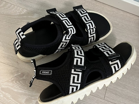 Сандалии Versace