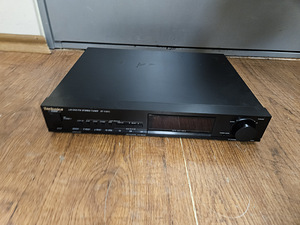 Technics ST-X301L стерео синтезаторный тюнер (2 фото из 3)
