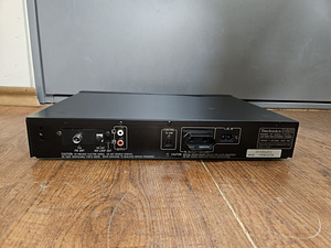 Technics ST-X301L стерео синтезаторный тюнер (3 фото из 3)