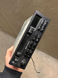 BMW REVERSE makk mängija + AUX E34 E32 E28 E23 E36 E24 E31 (4 foto / 9)