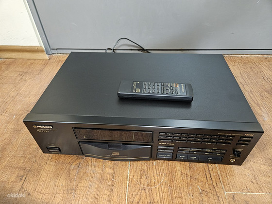 Pioneer PD-7700 Стерео Компакт-диск Плеер