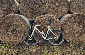 Cervélo Soloist 105 Race 2025. 12-скоростной карбоновый шоссейный велосипед (3 фото из 7)