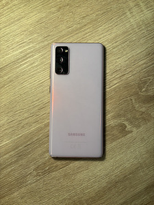 Samsung S20 FE telefon (1 foto / 6)