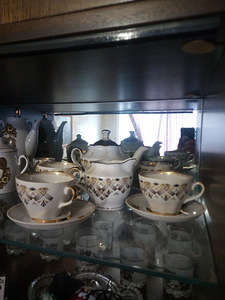 Portselanist teekomplekt 4 inimesele, Riia portselanitehas (2 foto / 2)