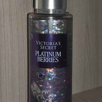 Platinum Berries Victoria's secret mist