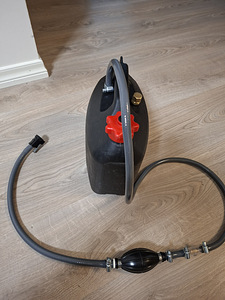 5L kütusepaak paadimootorile (täiskomplekt) (2 foto / 2)