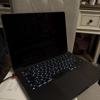MacBook Pro 14” (2024) Apple M4 / 16GB / 512GB