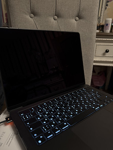 MacBook Pro 14” (2024) Apple M4 / 16GB / 512GB (2 foto / 7)