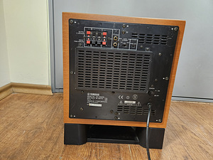 Yamaha YST‑SW215 aktiivne subwoofer (4 foto / 4)