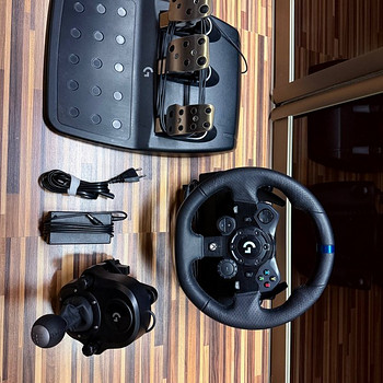 Logitech g923