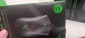 Мышь Razer DeathAdder Essential (2 фото из 3)