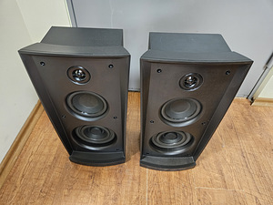 Полочные колонки Philips FB975/00 (3 фото из 5)