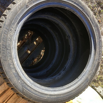 Зимняя шина 225/45 r17
