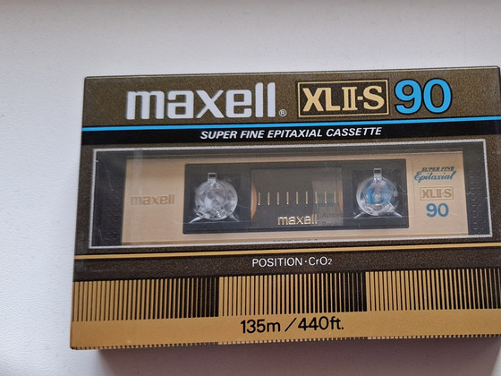 MAXELL XLII-S 1985 MAXELL UDXLII 1979