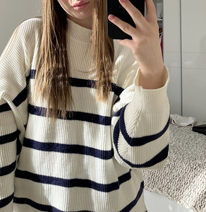 Свитер ZARA (1 фото из 2)