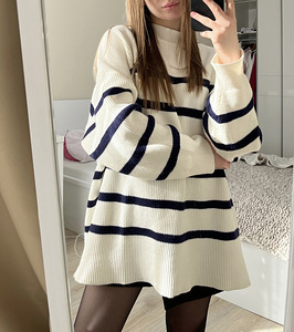 Свитер ZARA (2 фото из 2)