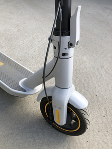 Segway Ninebot Max, самокат (4 фото из 6)