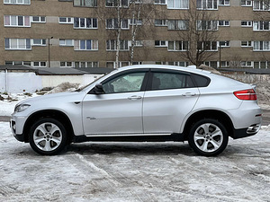 BMW X6 XDRIVE 50I (4 foto / 10)
