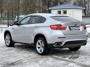 BMW X6 XDRIVE 50I (6 foto / 10)