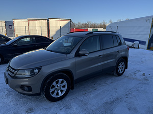 Volkswagen Tiguan (2 фото из 10)