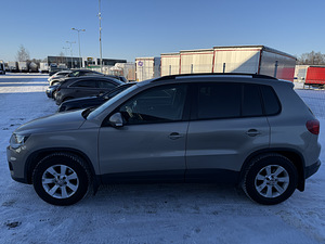 Volkswagen Tiguan (3 фото из 10)