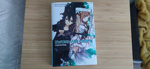 Sword Art Online. Айнкрад. Том 01 (Ранобэ, книга на рус.) (1 фото из 1)