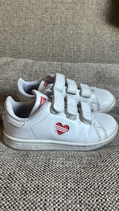 Müüa laste Adidas tossud (1 foto / 8)