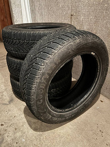 Goodyear UltraGrip Ice 2 (205/60 R16) (2 фото из 3)