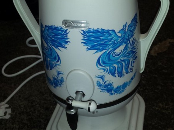 Elektriline samovar Dobrynya DO-426