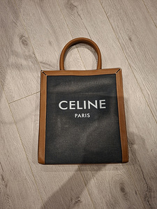 CELINE. новая сумка (1 фото из 7)