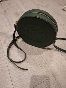 GUCCI новая (5 фото из 6)