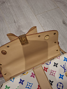 LOUIS VUITTON сумка (4 фото из 5)