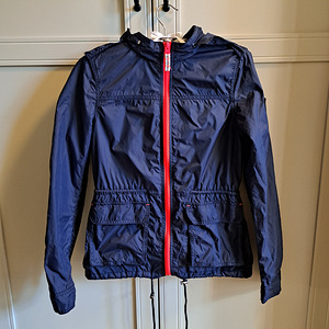Hilfiger Denim ( Tommy Hilfiger ) tuulejope (1 foto / 5)