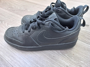 Nike кроссовки р.36.5 (2 фото из 6)