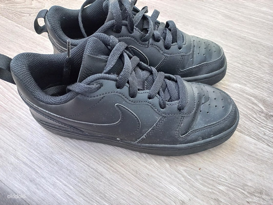 Nike кроссовки р.36.5